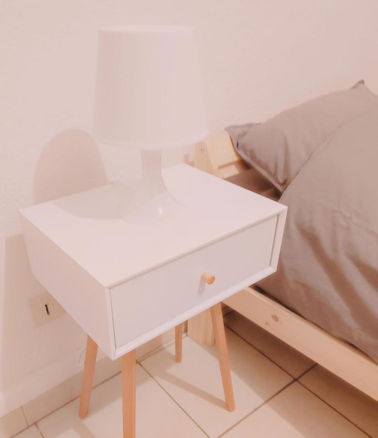 Appartement Cosy En Centre Centre-Ville . . . Nimes Exterior photo